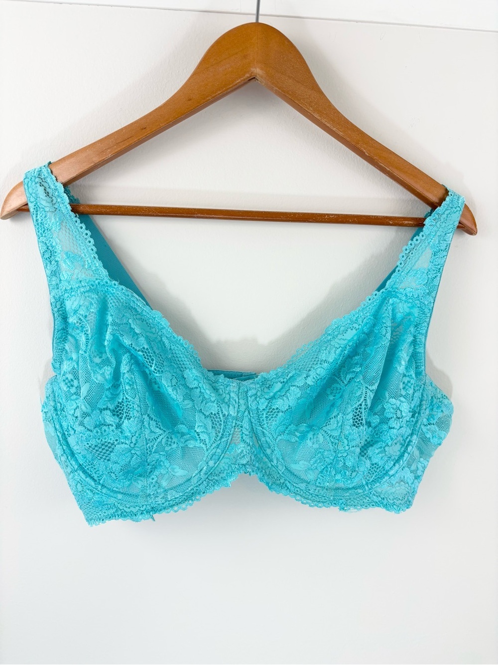 Avenue Body teal lace bra